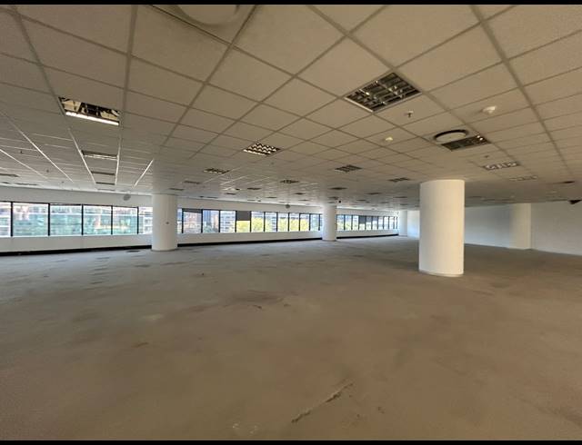 1,035M² OFFICE TO LET IN SANDTON CENTRAL